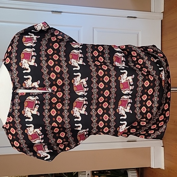 It girl Elephant Print Sleeveless Blouse - Medium - Picture 5 of 5